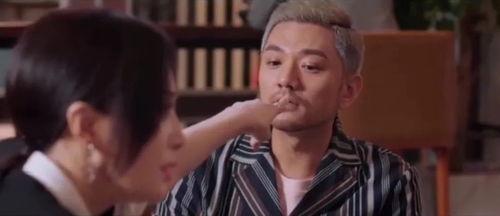 直播娱乐圈八卦吃瓜,直播吃瓜,揭秘明星幕后故事 第3张 直播娱乐圈八卦吃瓜,直播吃瓜,揭秘明星幕后故事 第3张