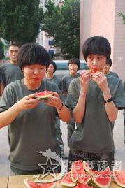 女生说吃瓜是暗示男生吗,女生这样表达,男生别不懂 第3张 女生说吃瓜是暗示男生吗,女生这样表达,男生别不懂 第3张