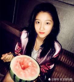 娱乐吃瓜君关晓彤,娱乐圈的“吃瓜”女王,揭秘明星幕后故事 第3张 娱乐吃瓜君关晓彤,娱乐圈的“吃瓜”女王,揭秘明星幕后故事 第3张