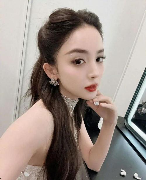 吃瓜娱乐八卦直播间,吃瓜娱乐八卦背后的故事 第2张 吃瓜娱乐八卦直播间,吃瓜娱乐八卦背后的故事 第2张