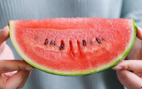 吃瓜现象,揭秘网络时代的围观文化现象 第3张 吃瓜现象,揭秘网络时代的围观文化现象 第3张